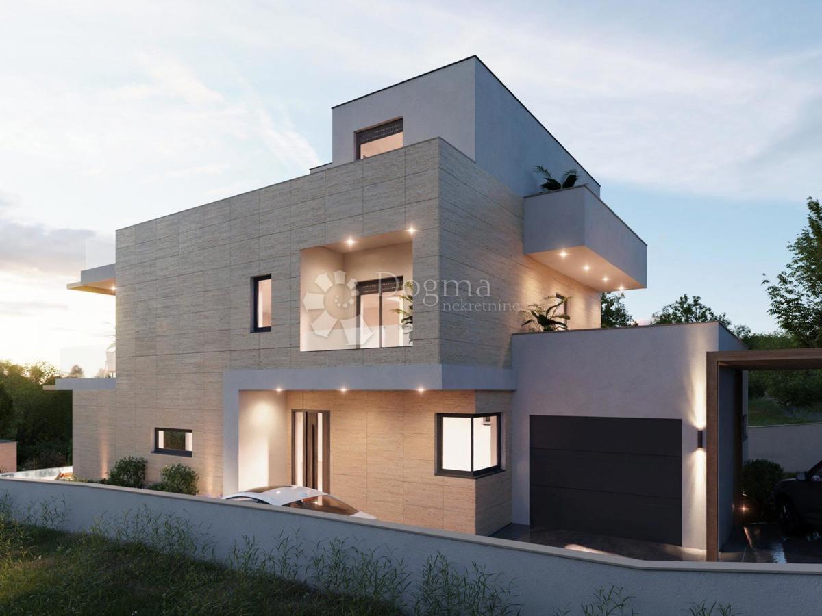 Hiša Dvornica, Rogoznica, 450m2