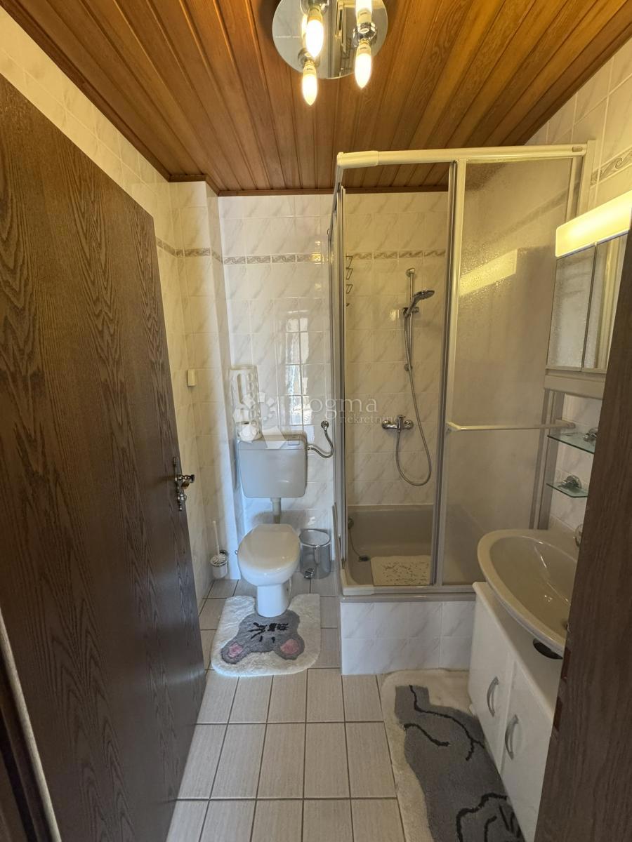 Hiša Predavac, Rovišće, 259m2