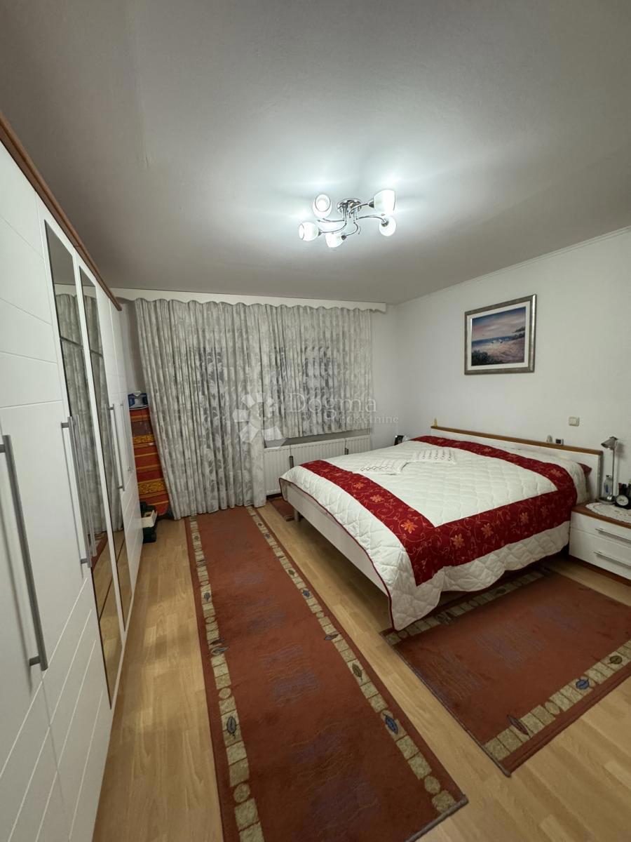 Hiša Predavac, Rovišće, 259m2