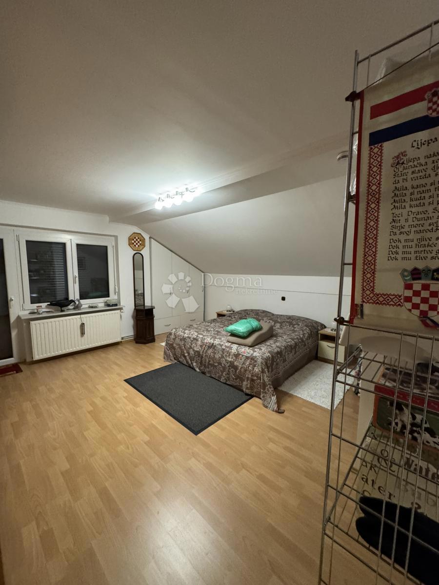 Hiša Predavac, Rovišće, 259m2