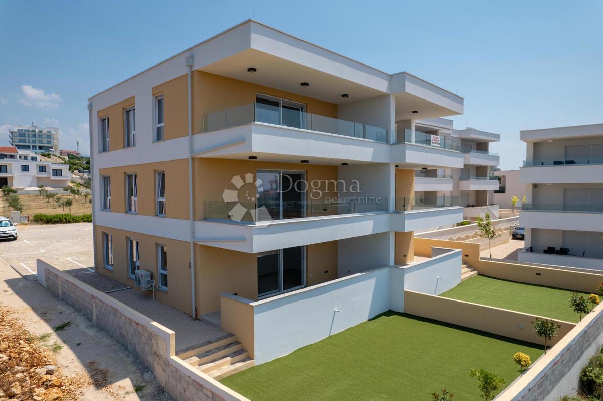Stanovanje Novalja, 73m2