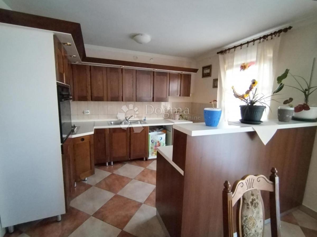 Hiša Gaj, Vrbovec, 202m2