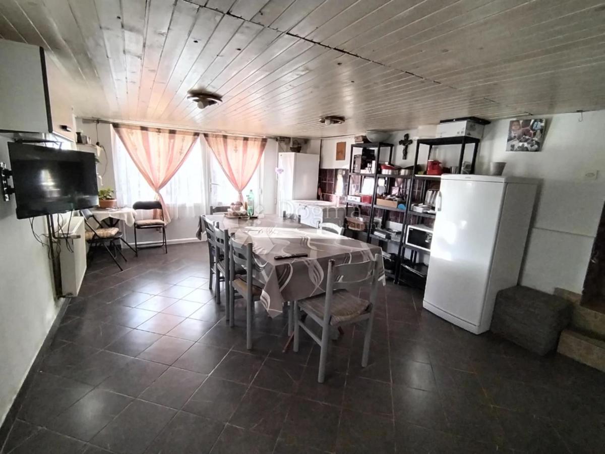 Hiša Gaj, Vrbovec, 202m2