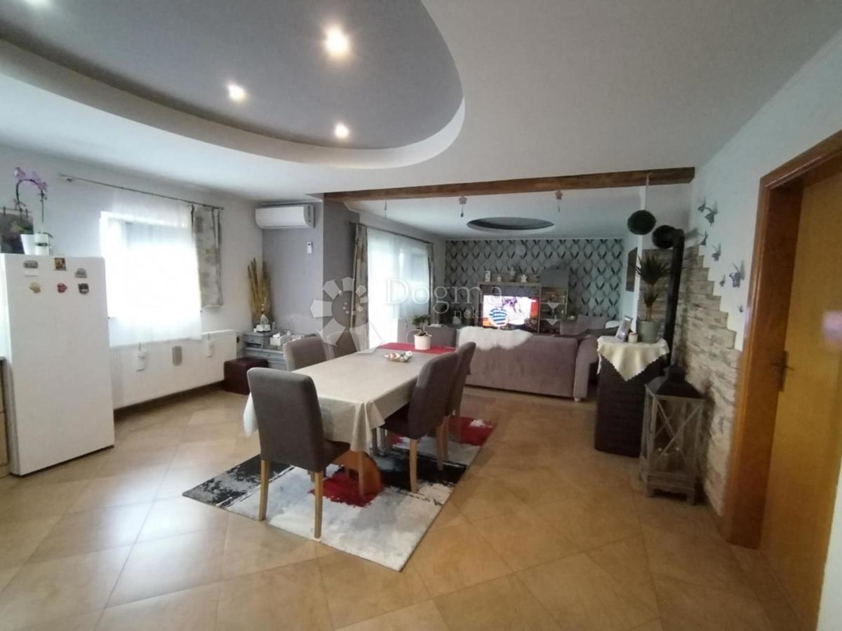 Hiša Gaj, Vrbovec, 202m2