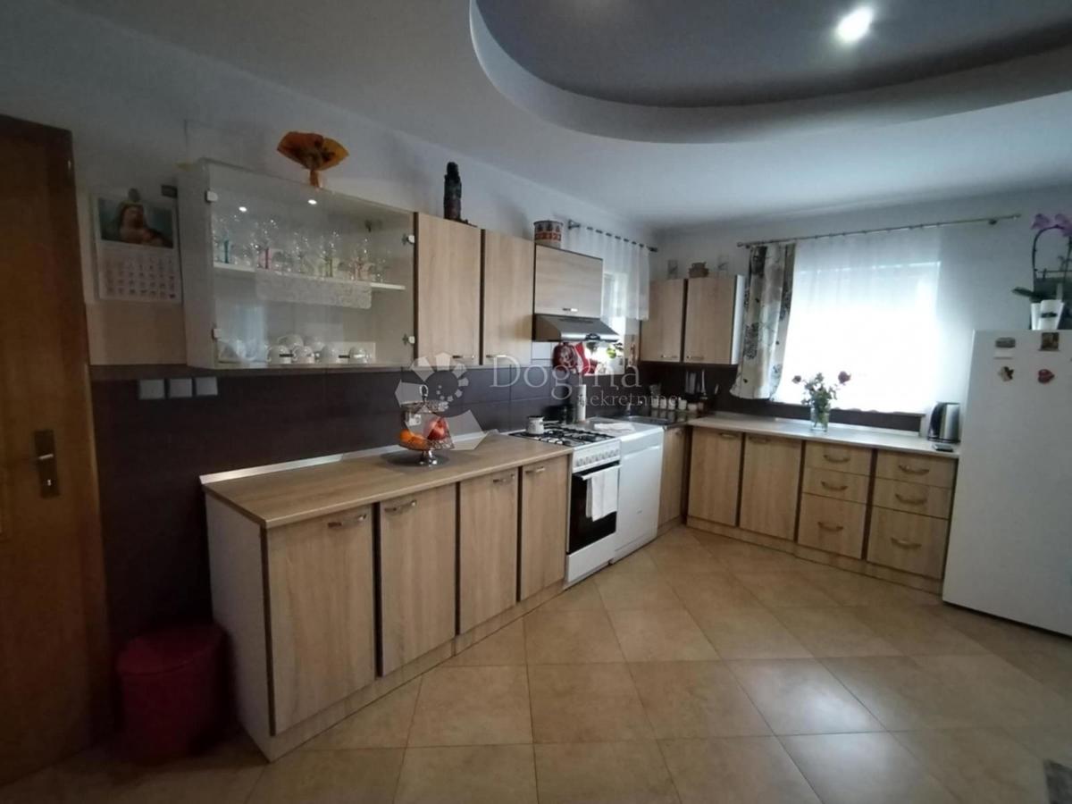 Hiša Gaj, Vrbovec, 202m2