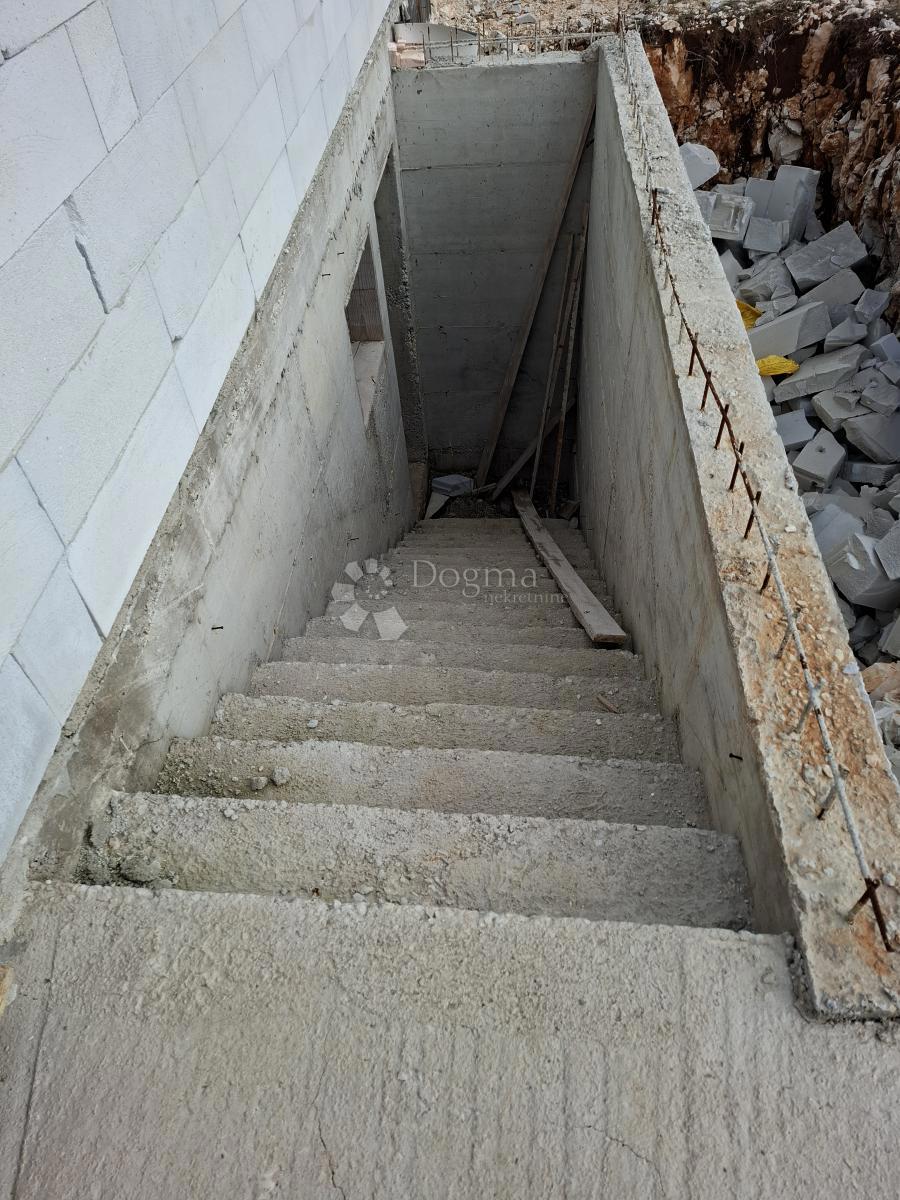 Hiša Jovići, Ražanac, 100m2