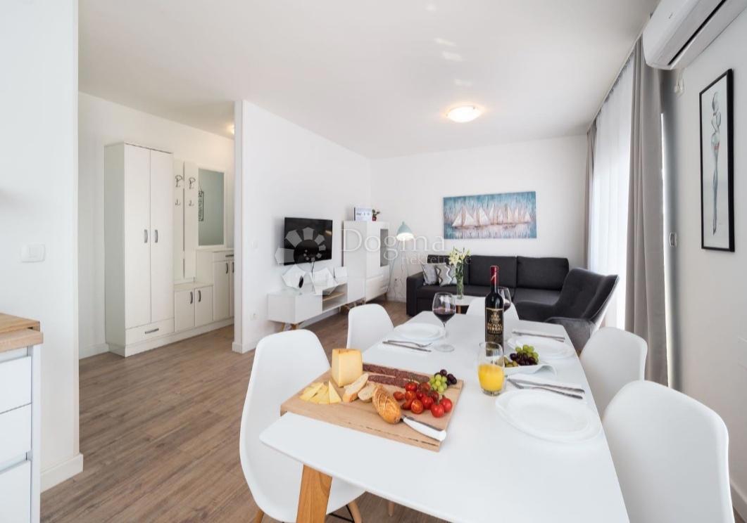 Stanovanje Travarica, Trogir, 63,18m2