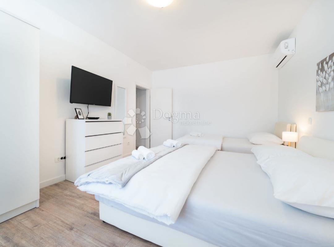 Stanovanje Travarica, Trogir, 63,18m2