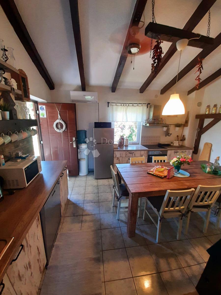 Hiša Suza, Kneževi Vinogradi, Suza, Kneževi Vinogradi, 79m2