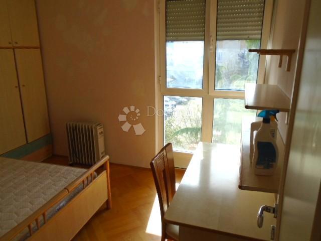 Trisobno stanovanje Melada - balkon, blizu morja, takoj vseljivo