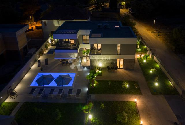 Hiša Zaton, Nin, 220m2