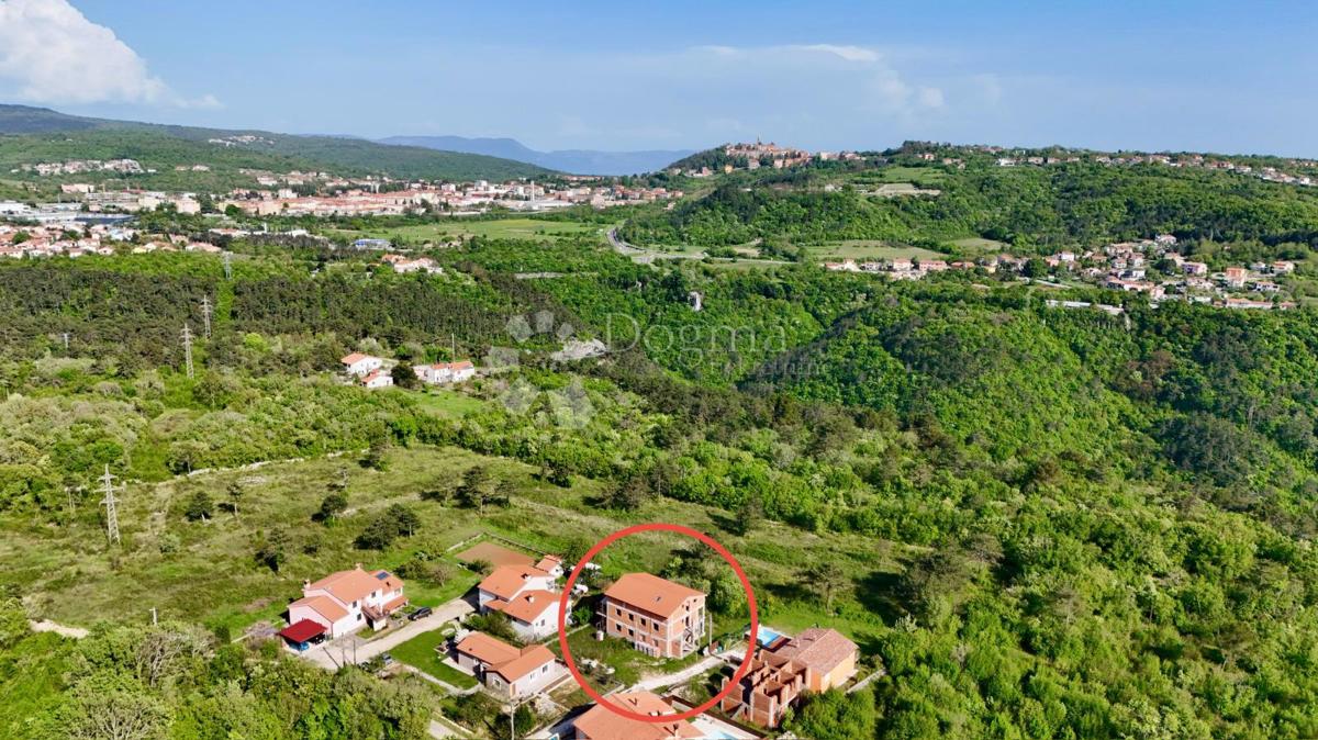 Hiša Labin, 300m2