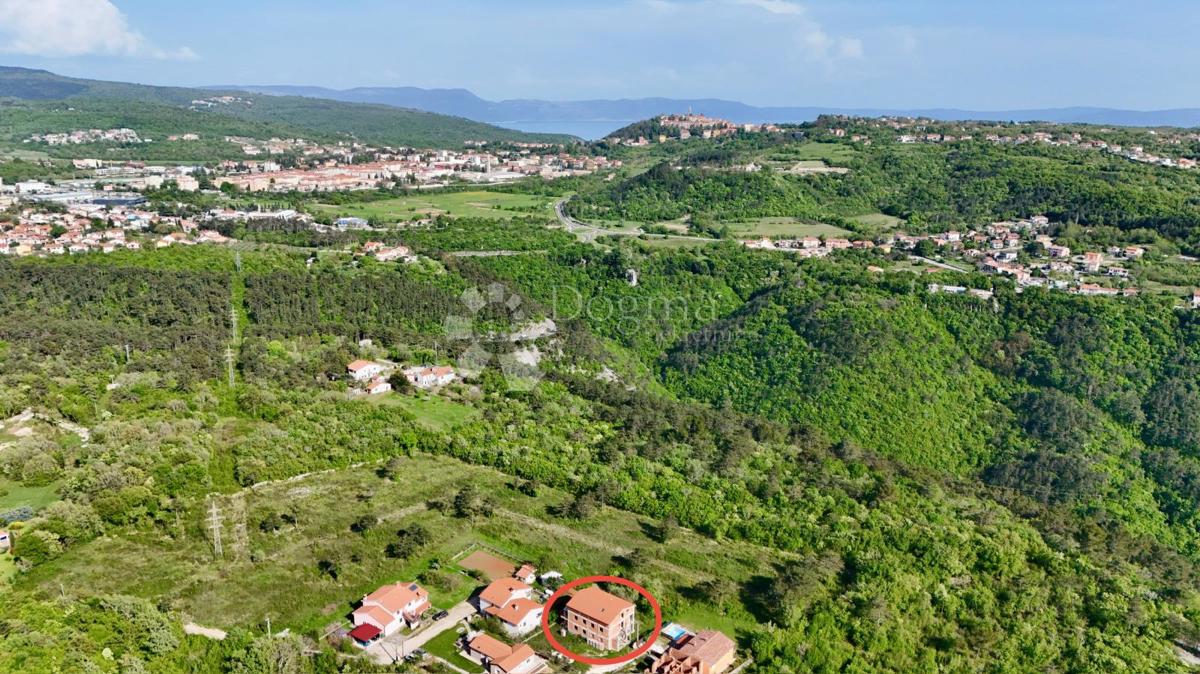 Hiša Labin, 300m2