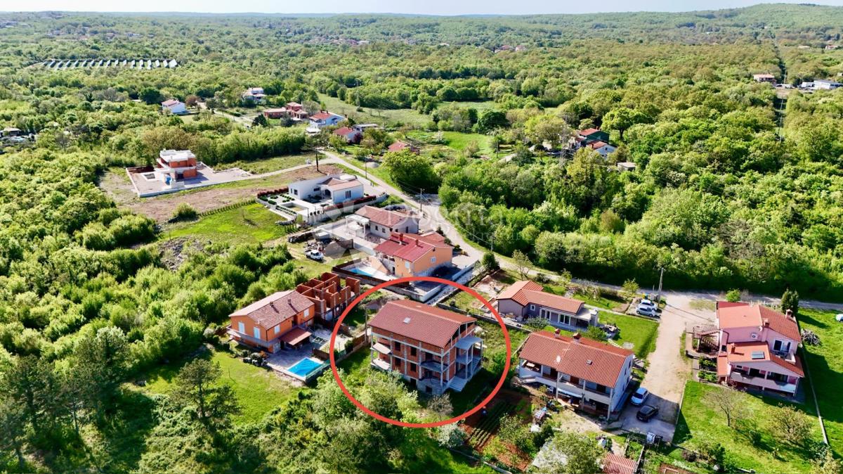 Hiša Labin, 300m2