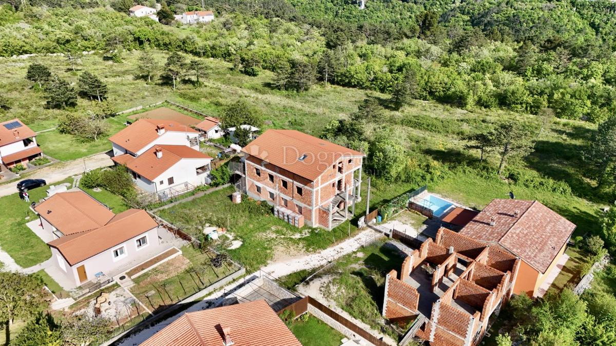 Hiša Labin, 300m2
