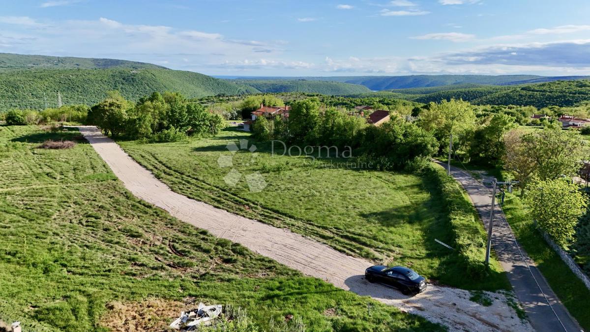 Zazidljivo zemljišče Labin, 1.455m2