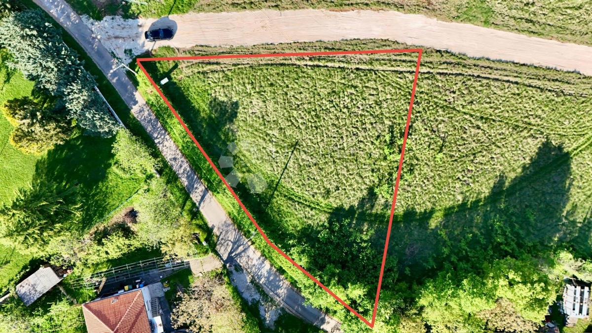 Zazidljivo zemljišče Labin, 1.455m2
