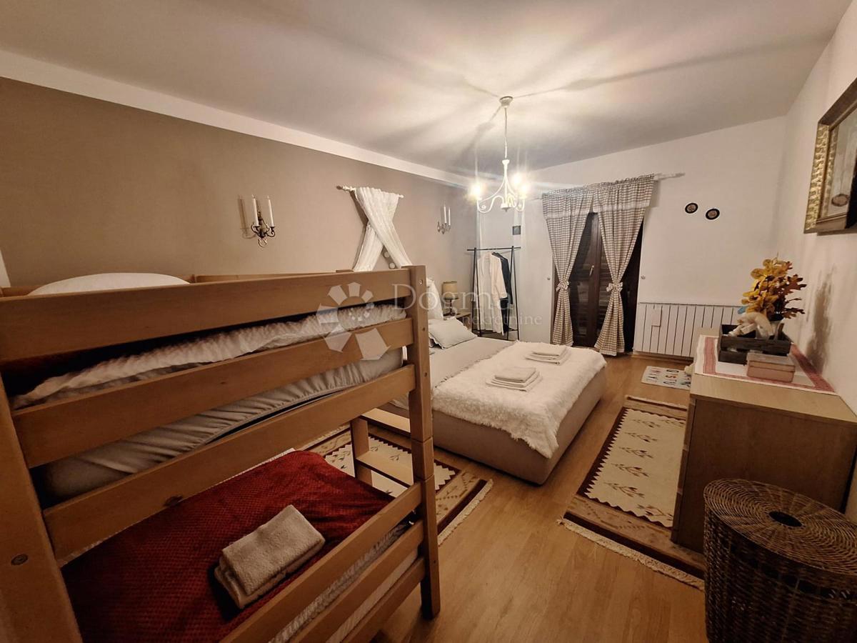 Hiša Jošan, Udbina, 100m2