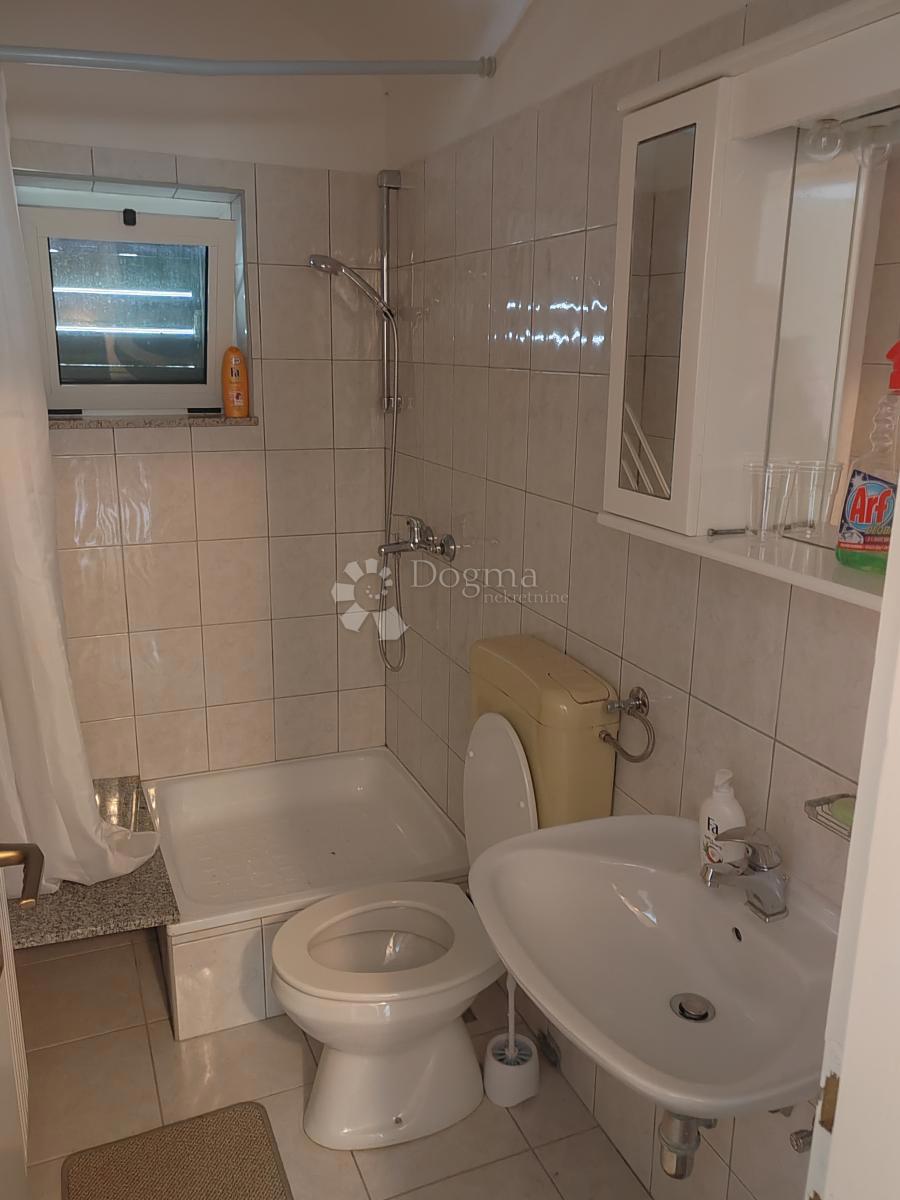 Hiša Štikada, Lovinac, 95m2