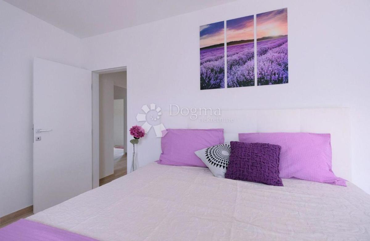 Hiša Svetvinčenat, 230m2