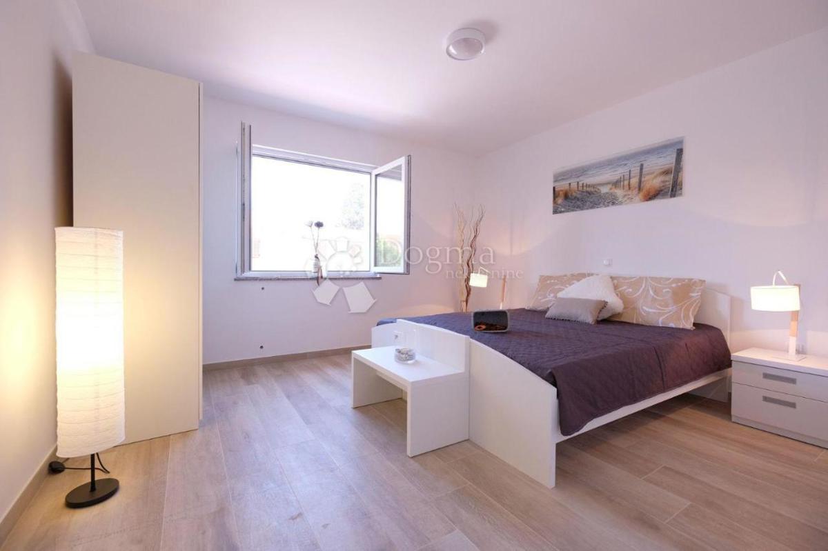 Hiša Svetvinčenat, 230m2