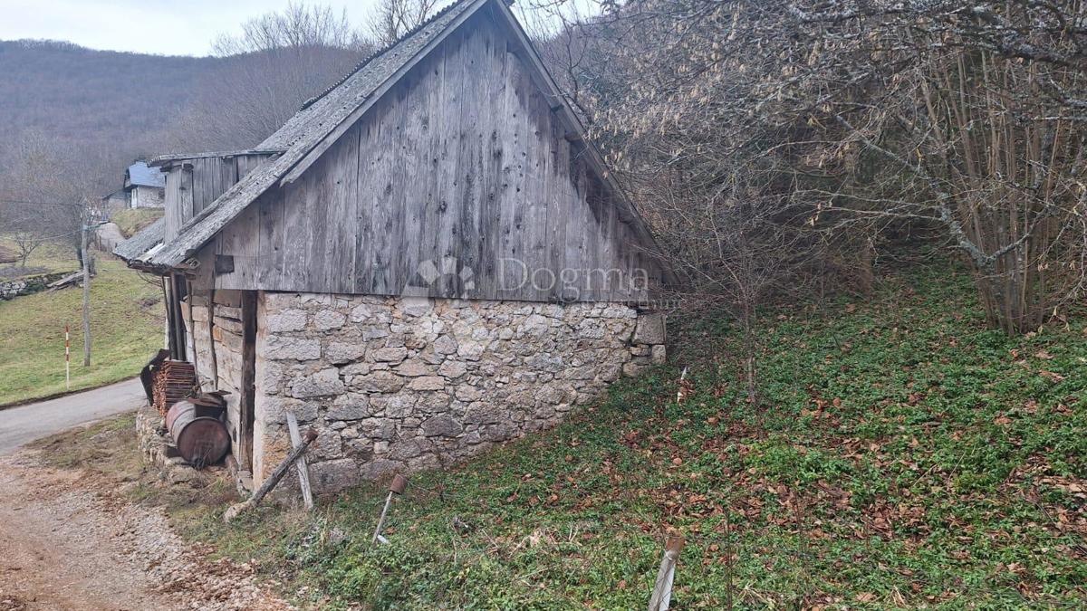 Hiša Perušić, 150m2