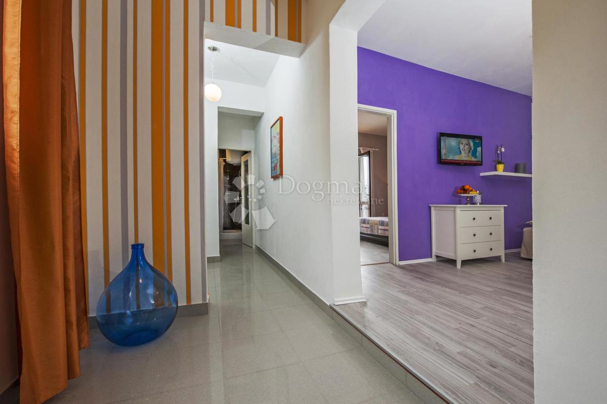 Hiša Rovinj, 400m2