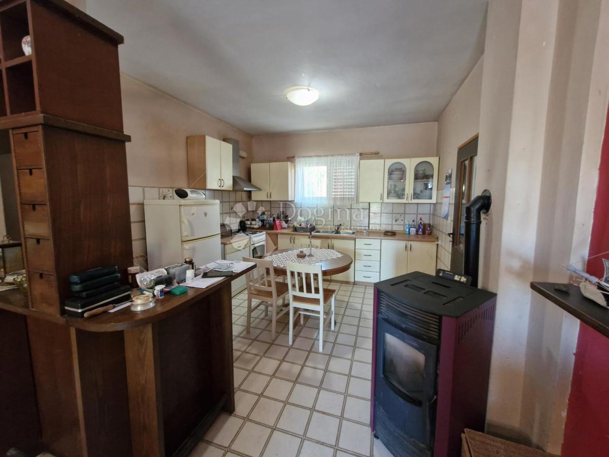 Hiša Rovinj, 400m2