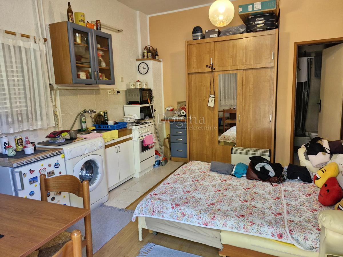 Hiša Rovinj, 400m2