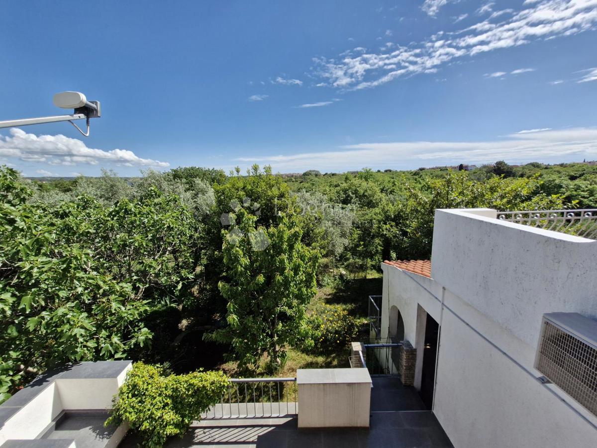Hiša Rovinj, 400m2