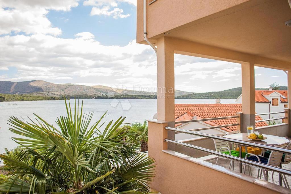 Hiša Žaborić, Šibenik - Okolica, 337m2