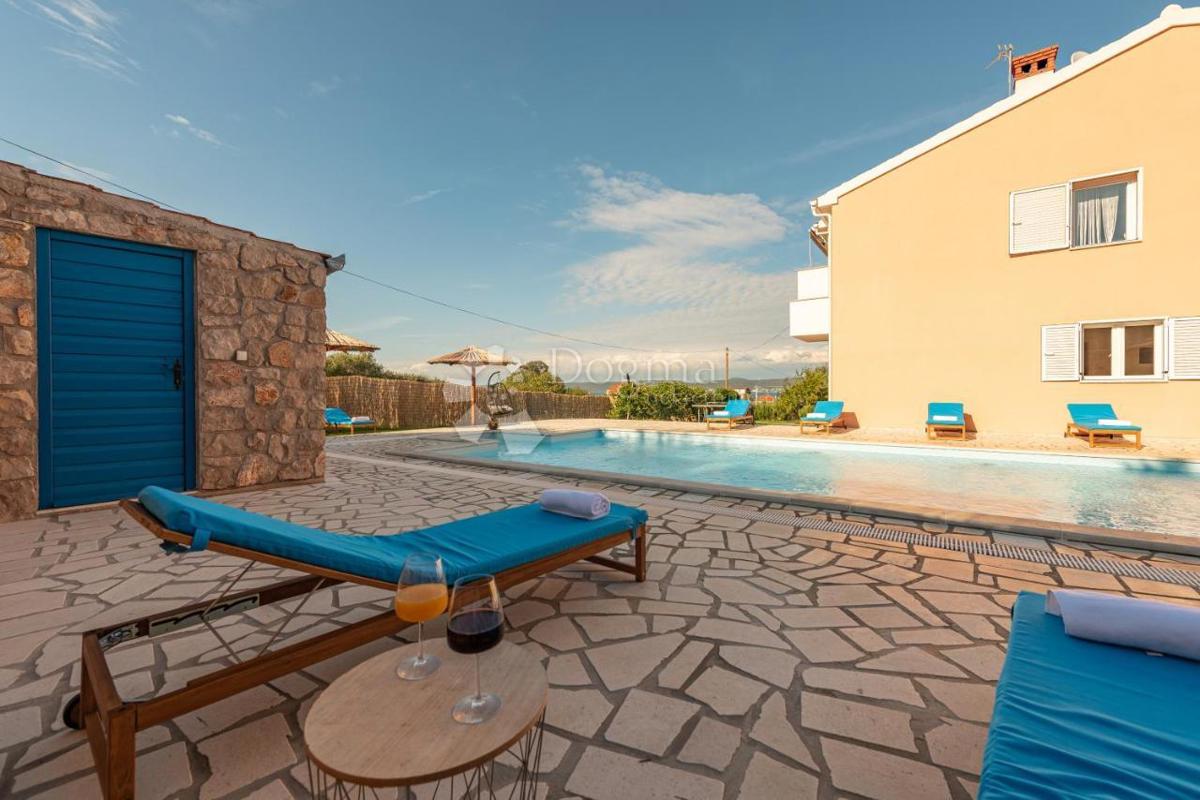 Hiša Mrljane, Pašman, 270m2