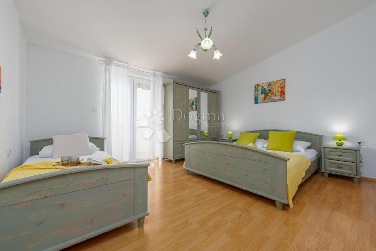 Hiša Mrljane, Pašman, 270m2