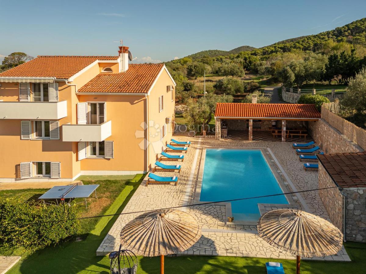 Hiša Mrljane, Pašman, 270m2