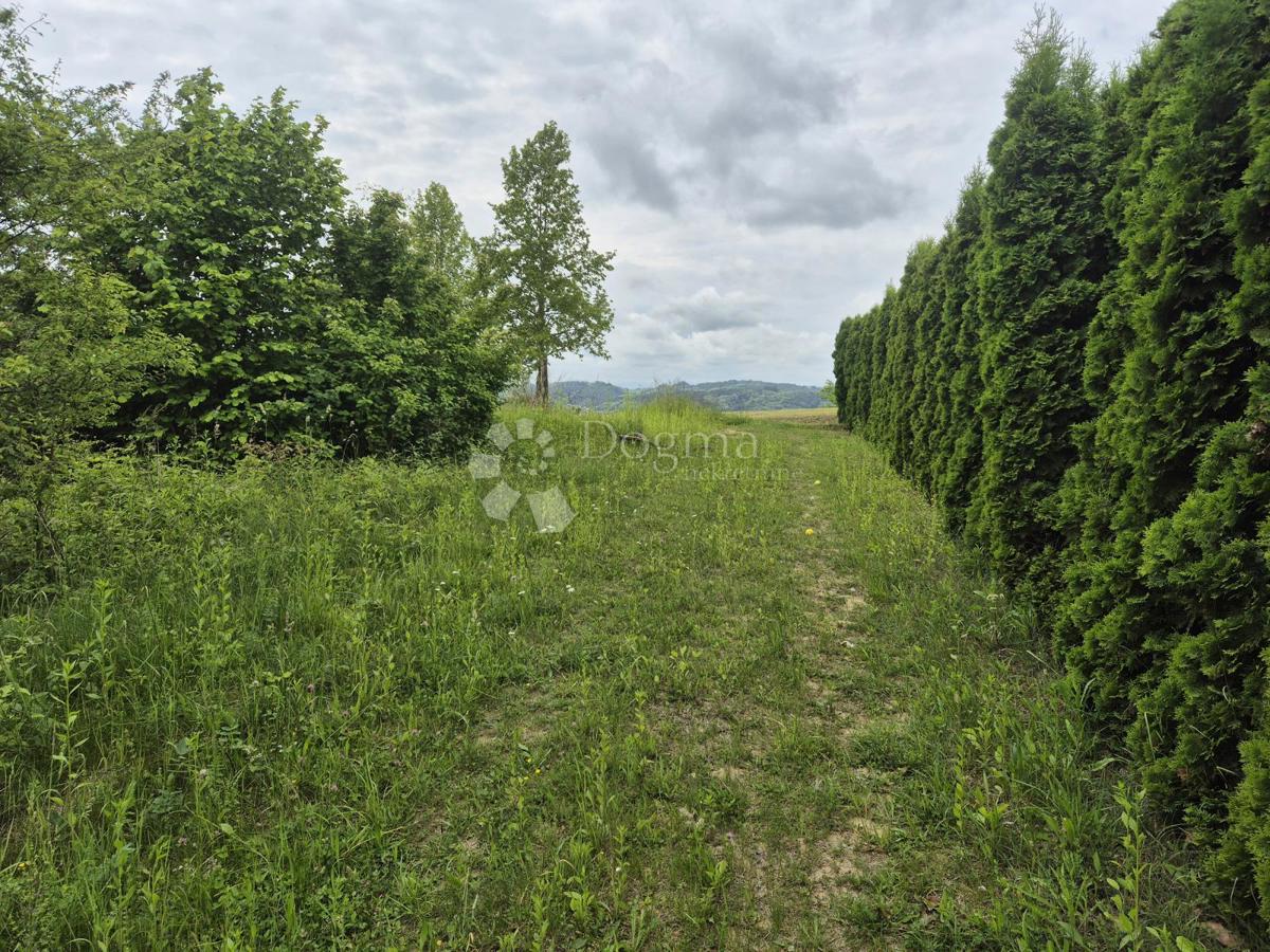 Zazidljivo zemljišče Vrankovec, Sveti Križ Začretje, 1.543m2