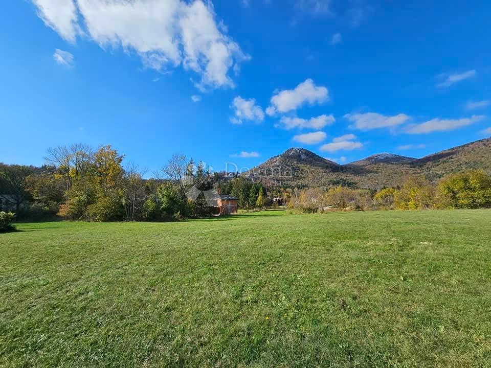 Zazidljivo zemljišče Lič, Fužine, 809m2