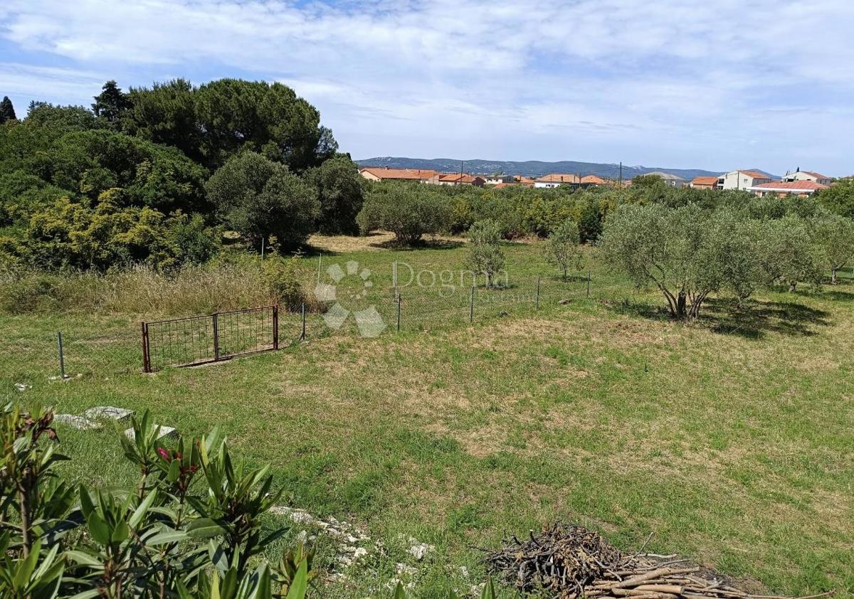 Zazidljivo zemljišče Biograd na Moru, 541m2