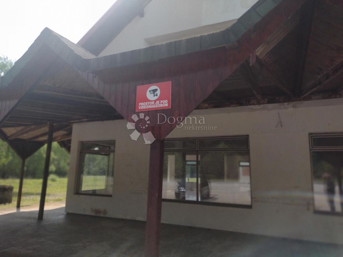Poslovni prostor Batinova Kosa, Topusko, 700m2