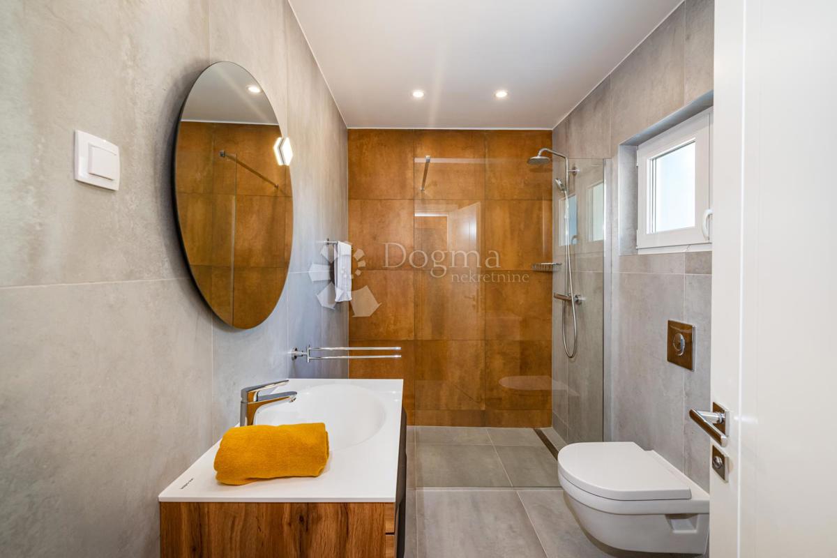 Hiša Privlaka, 560m2