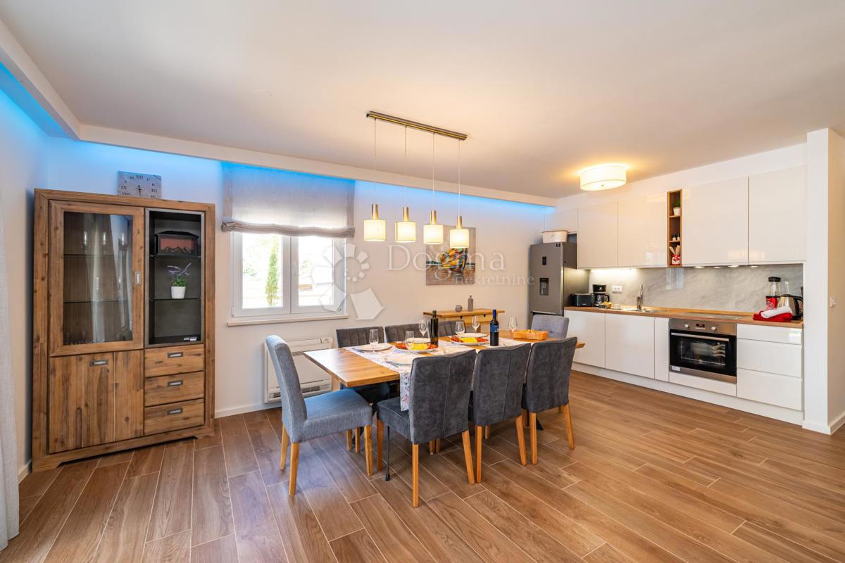 Hiša Privlaka, 560m2