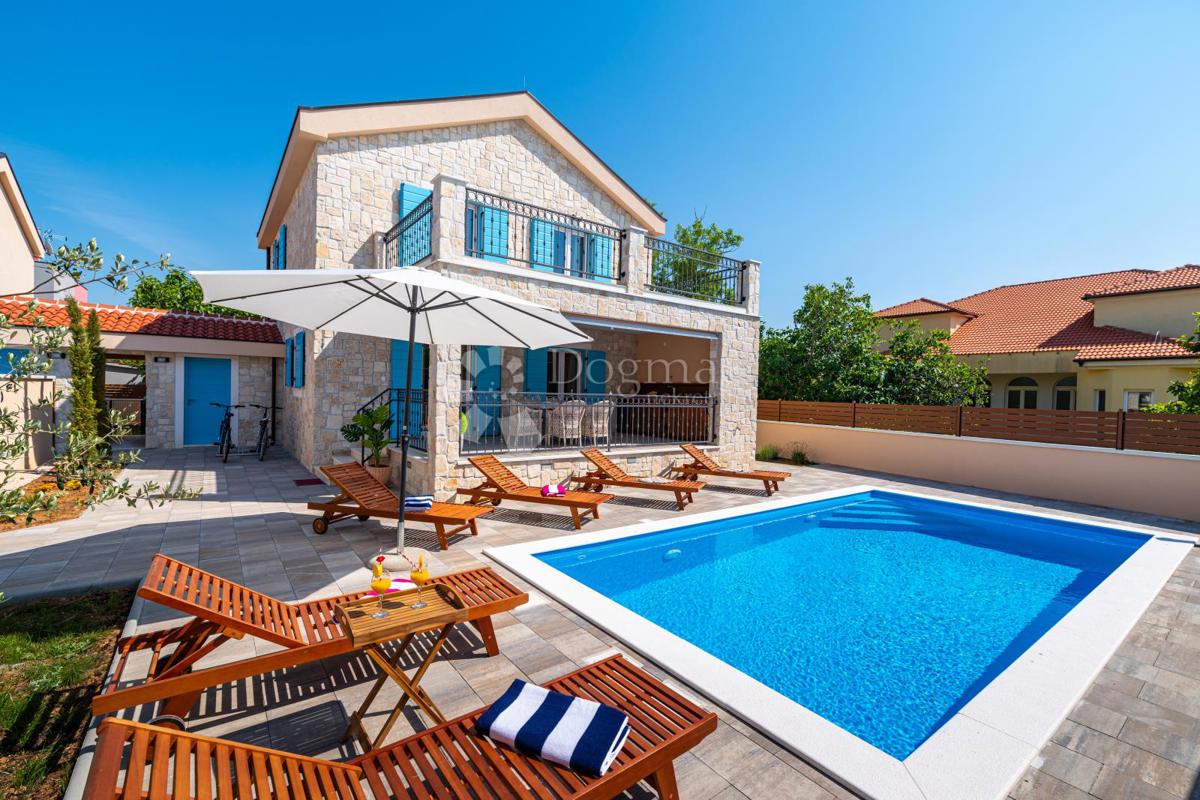 Hiša Privlaka, 560m2