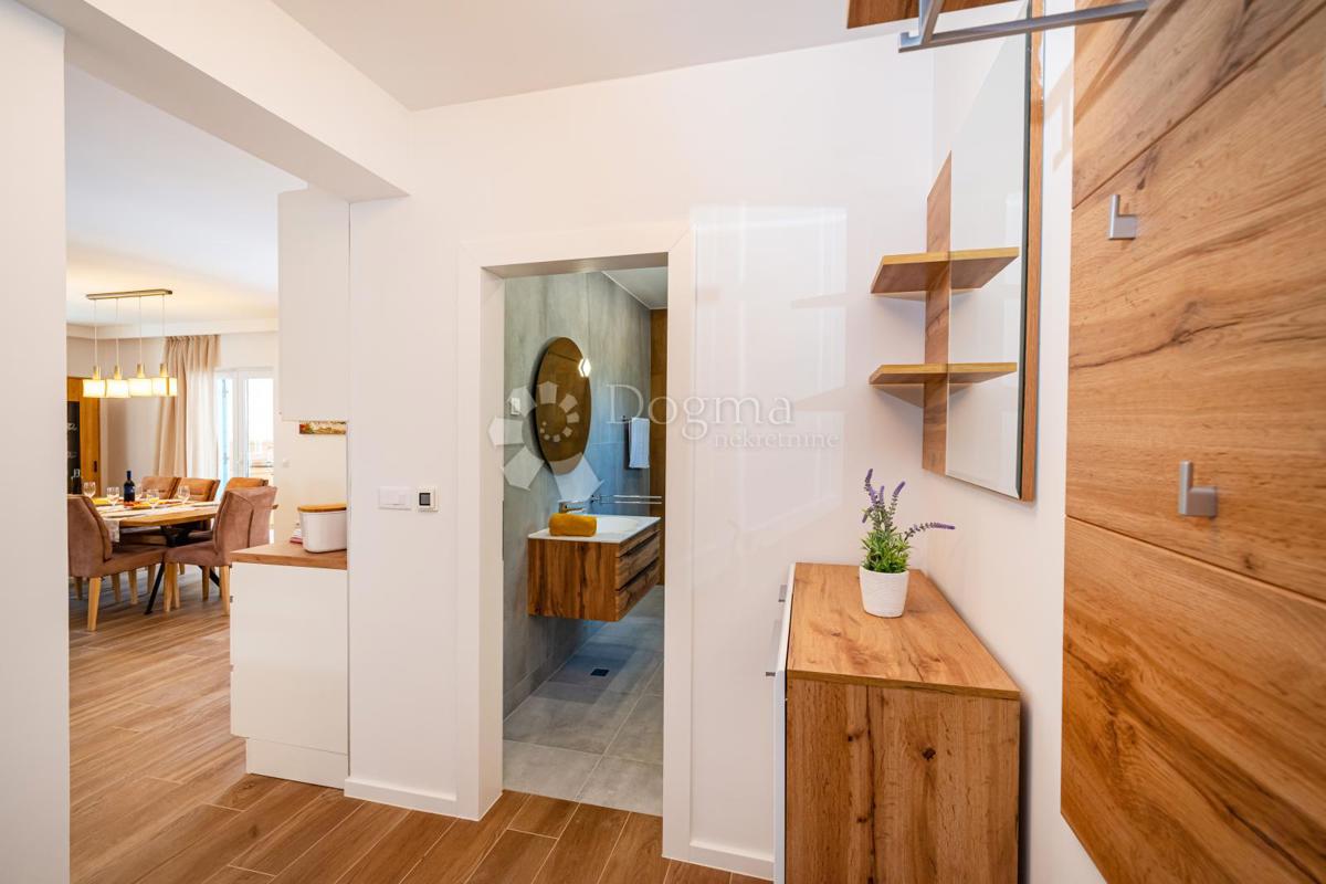 Hiša Privlaka, 560m2