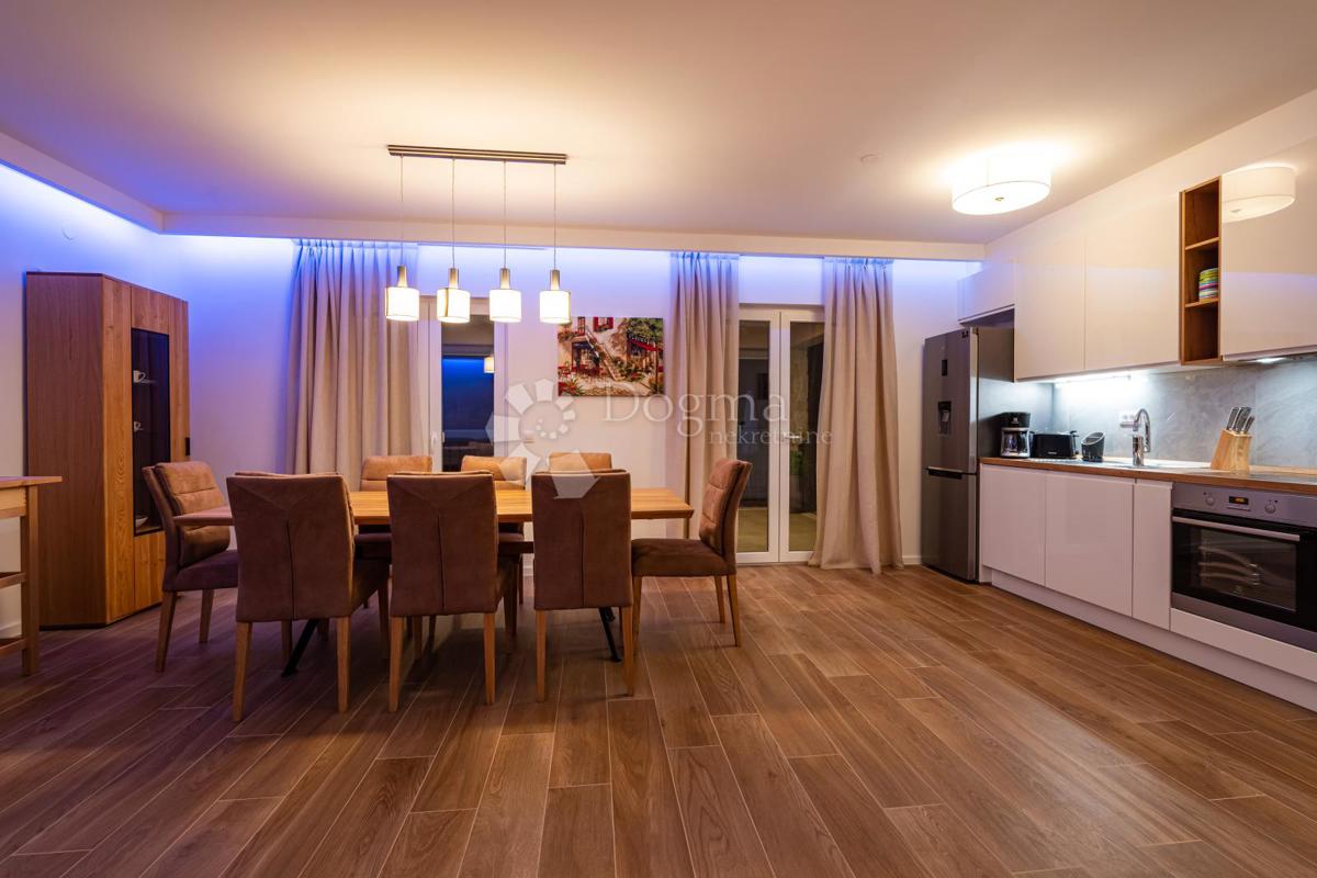 Hiša Privlaka, 560m2