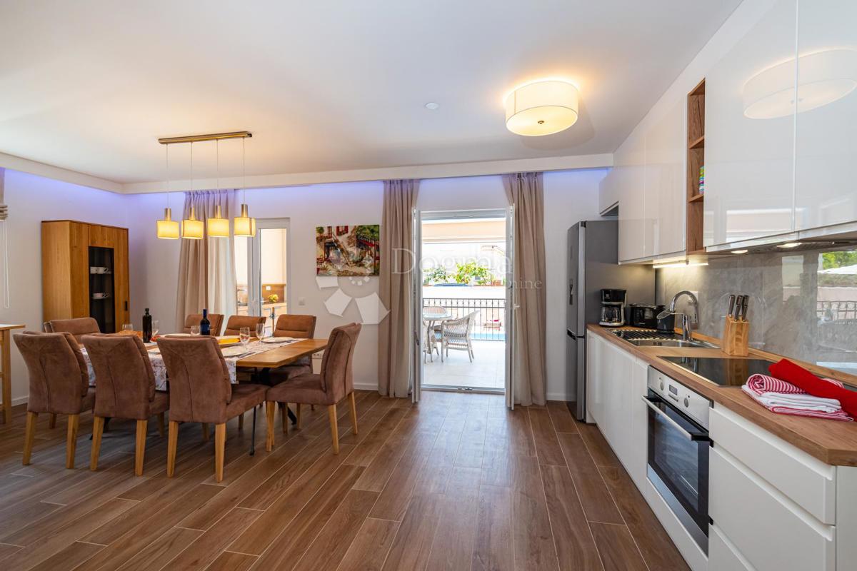 Hiša Privlaka, 560m2