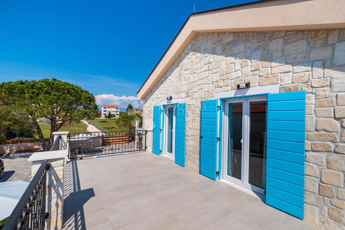 Hiša Privlaka, 560m2