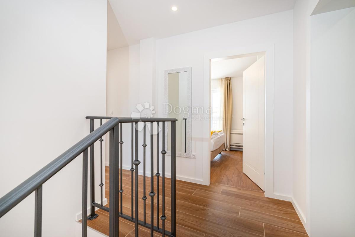 Hiša Privlaka, 560m2