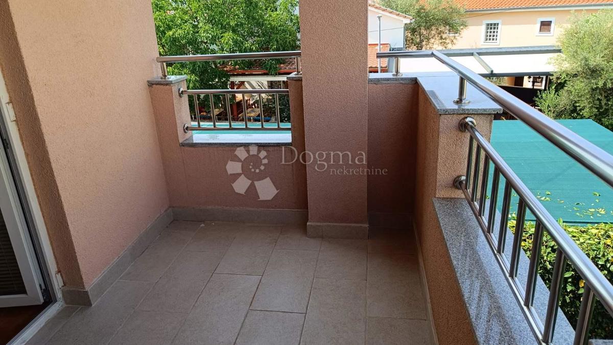 Apartma Bogovići, Malinska-Dubašnica, 61m2