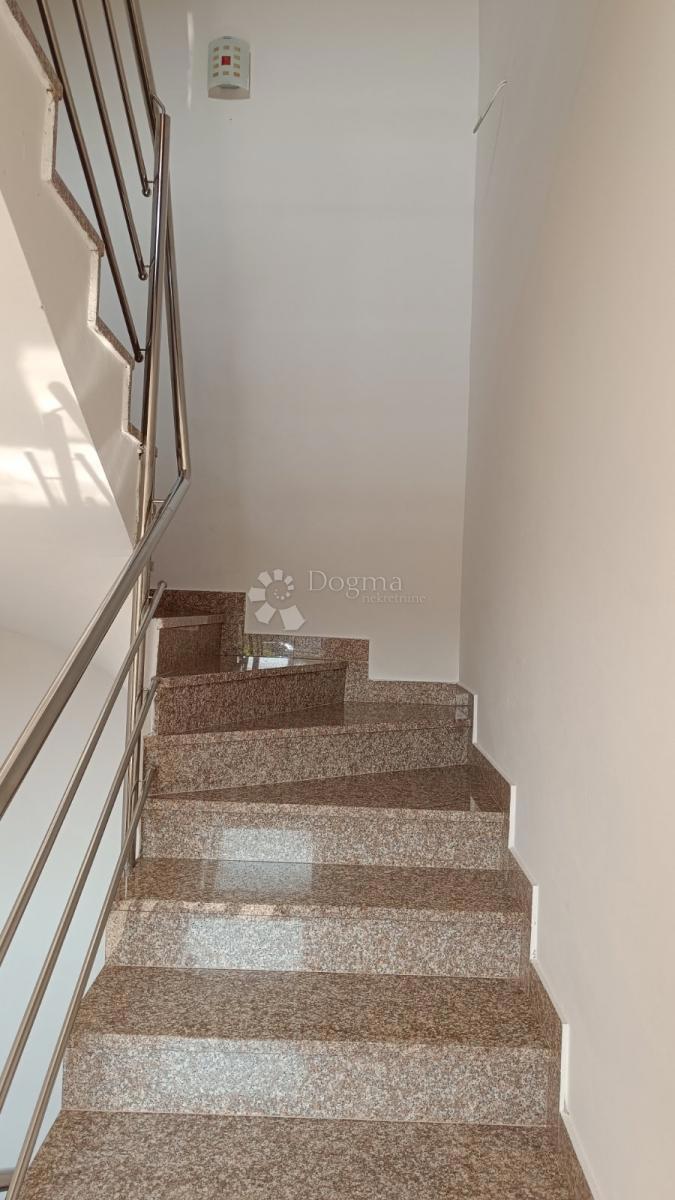 Apartma Bogovići, Malinska-Dubašnica, 61m2