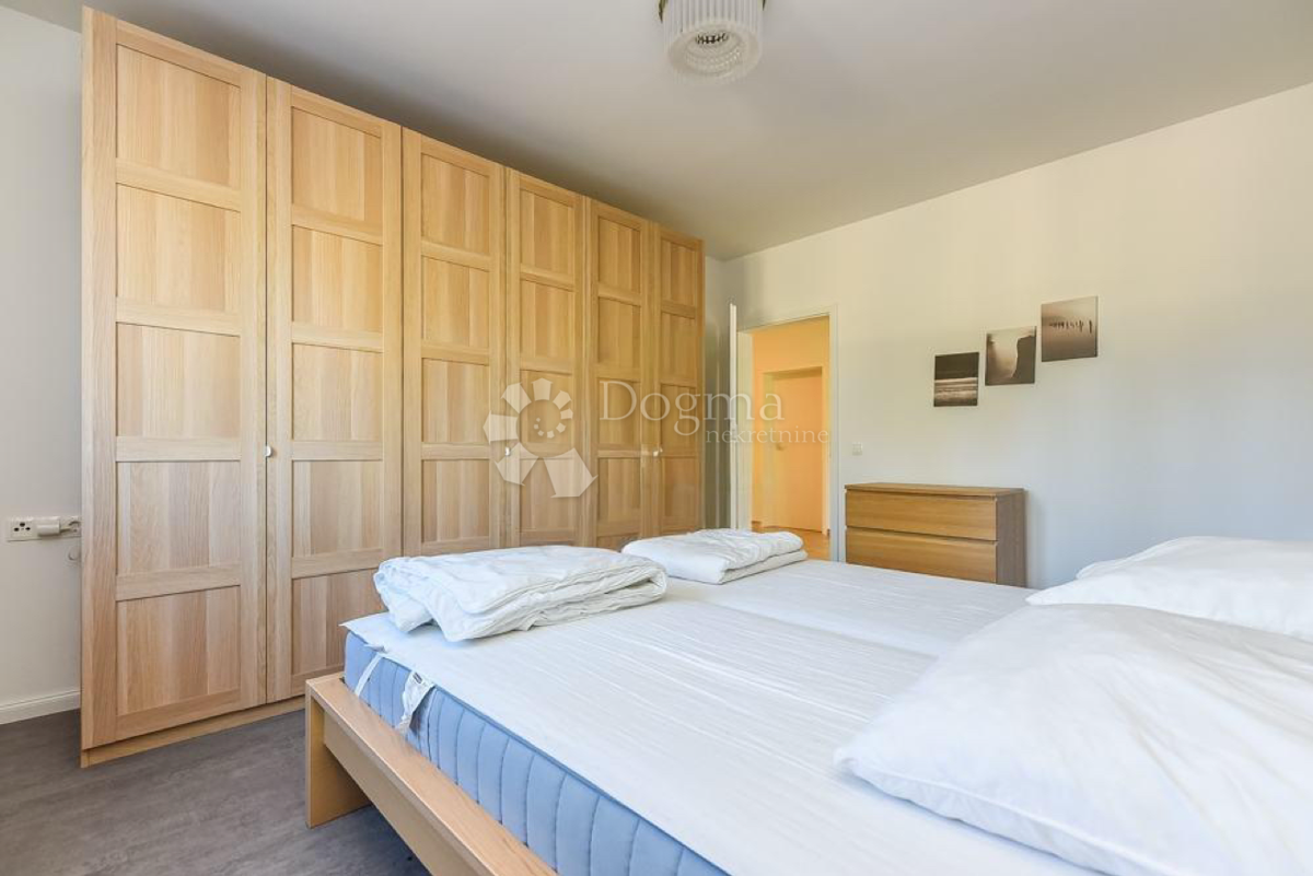 Hiša Rovinjsko Selo, Rovinj, 250m2