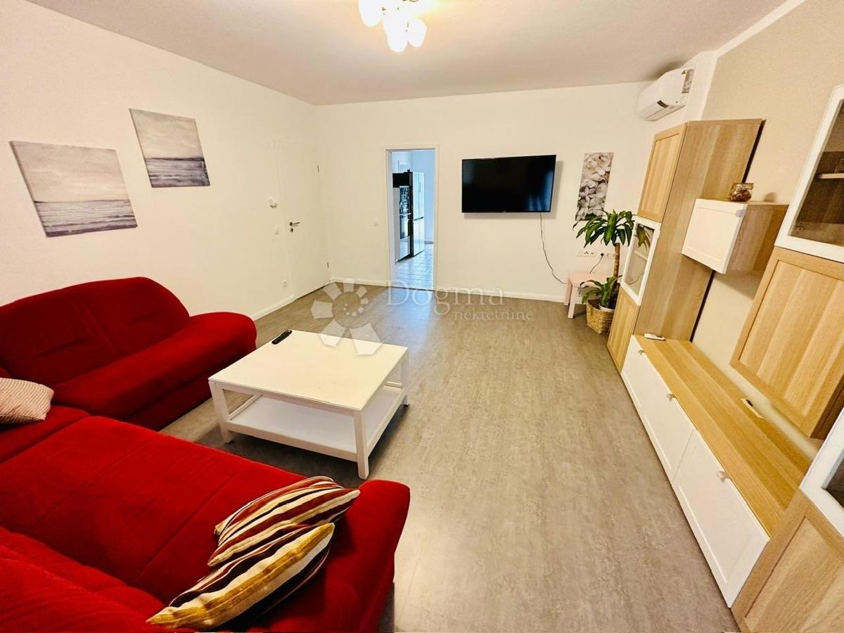 Hiša Rovinjsko Selo, Rovinj, 250m2